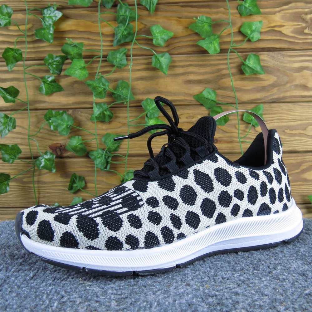 Athletic Works Women's 8.5 Black White Knit Sneakers Lightweight Walking